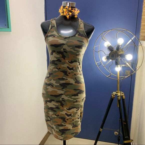 ⚡️ FOREVER 21 Army Print Stretchable Dress - Picture 3 of 10